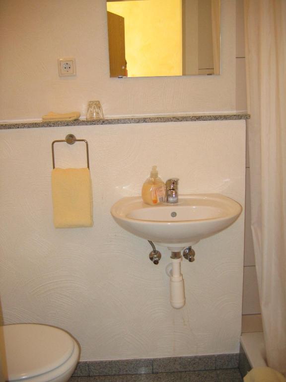 Hotel Rosenhof Dusseldorf Phòng bức ảnh