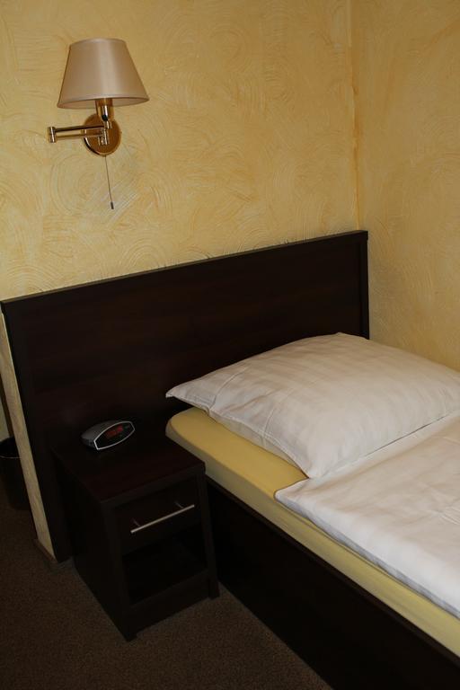 Hotel Rosenhof Dusseldorf Phòng bức ảnh