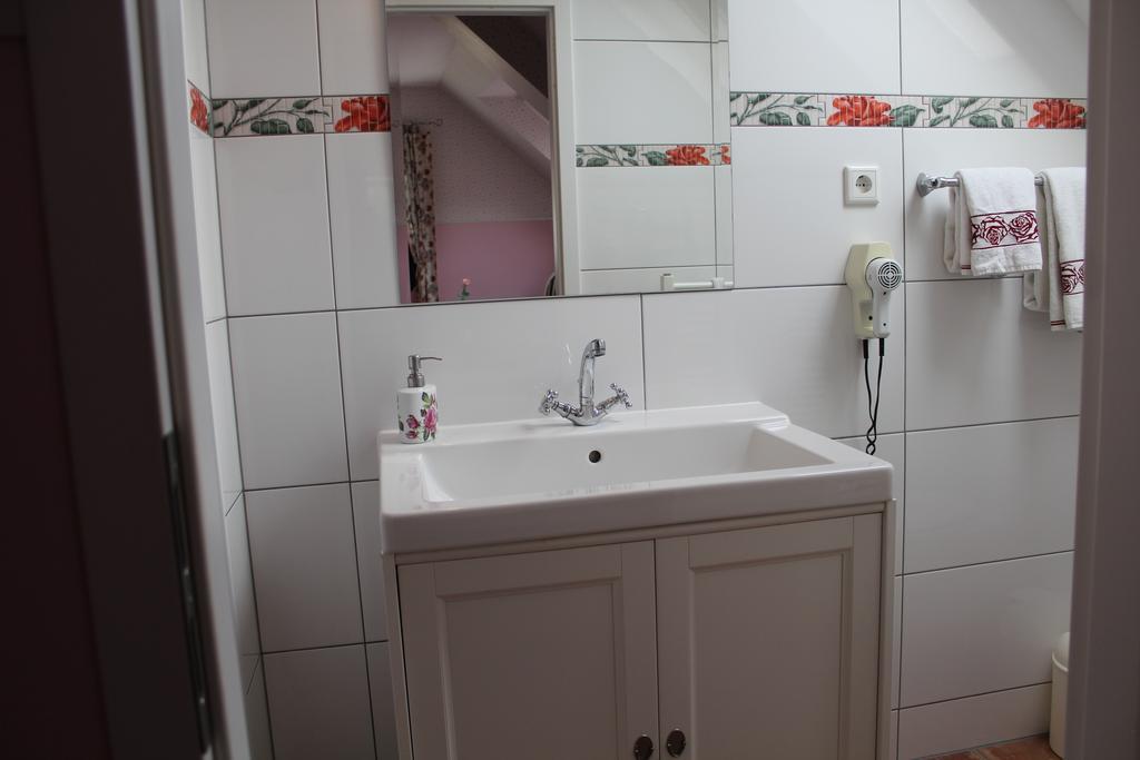 Hotel Rosenhof Dusseldorf Phòng bức ảnh